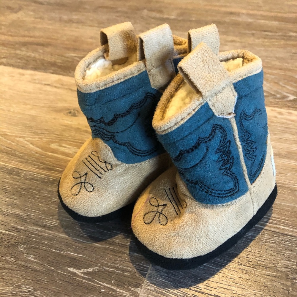 Lazy One infant boot slippers